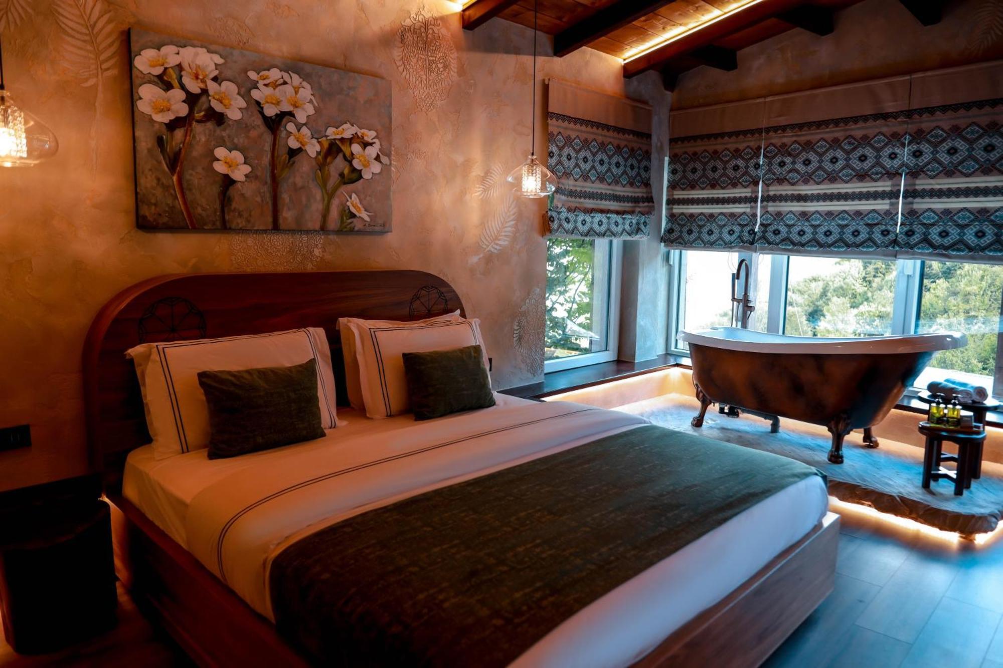 Hotel Thethi Exterior photo